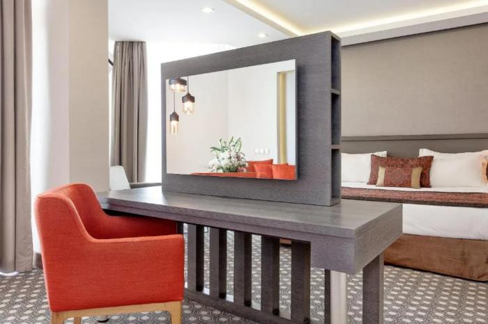 Salamis Bay Conti Resort Hotel & Casino Famagusta  Zimmer foto A room at the hotel