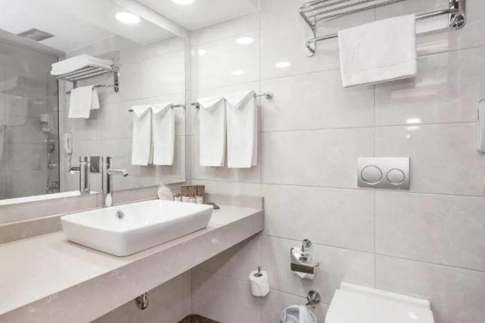 Salamis Bay Conti Resort Hotel & Casino Famagusta  Zimmer foto Bathroom