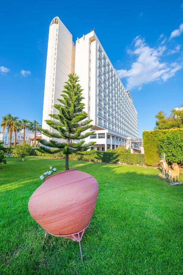 Salamis Bay Conti Resort Hotel & Casino Famagusta  Exterior foto The hotel in 2016